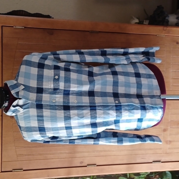 Old Navy Flannel Button Down Slim Fit Shirt - Picture 1 of 6